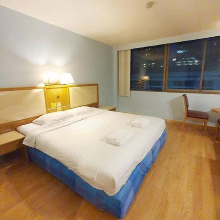Wish Inn Chidlom V วิช อินน์ ชิดลม 2 Бангкок Экстерьер фото