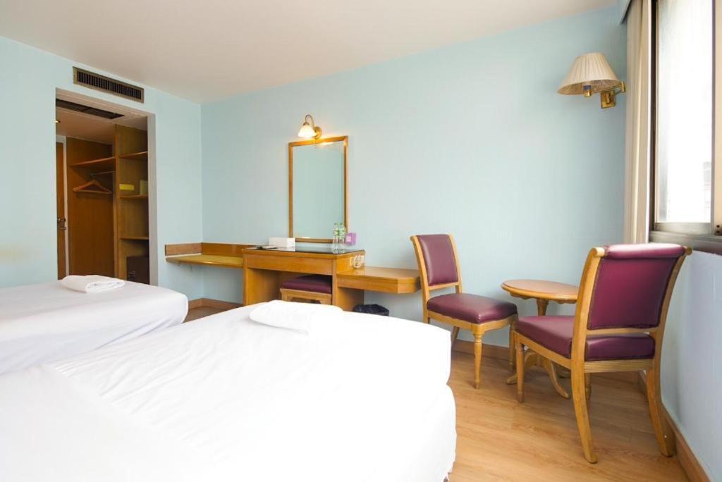 Wish Inn Chidlom V วิช อินน์ ชิดลม 2 Бангкок Экстерьер фото
